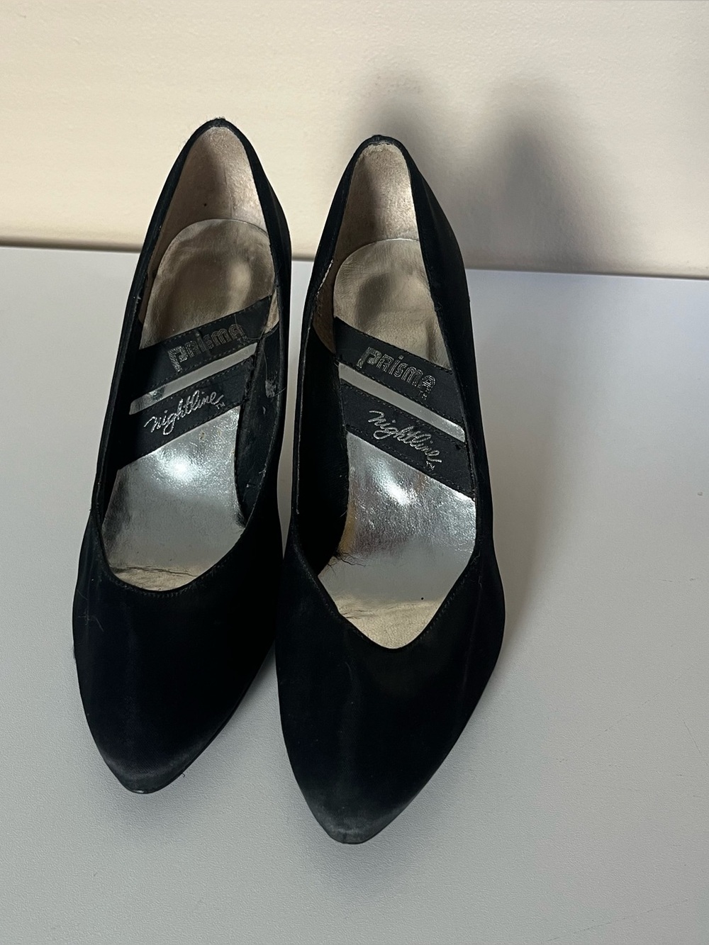 Vintage 80s silk pointed toe pumps with silver lining, sz 8.5 Prima Nightline